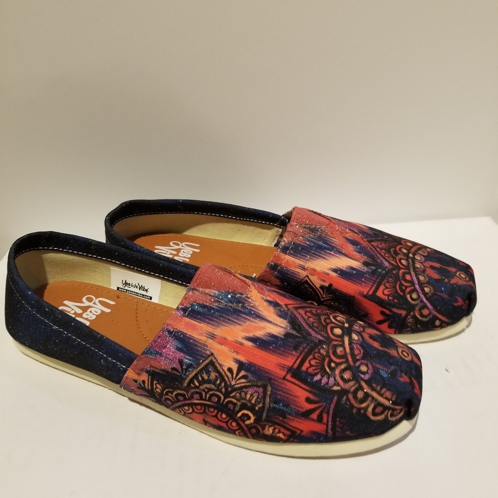 YES, WE VIBE Ladies shoes